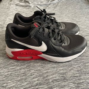 Nike Men Air Max Excee Size 11, Black and Red, like new, worn once